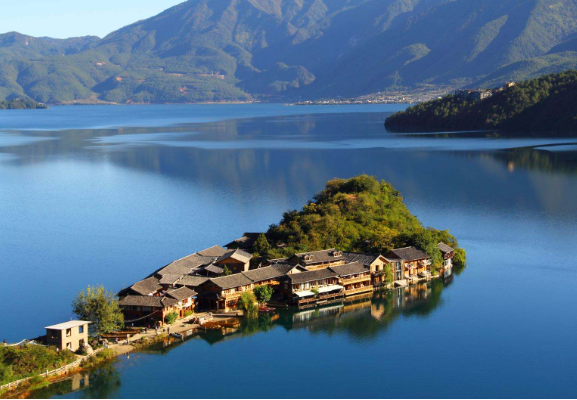 里务比岛